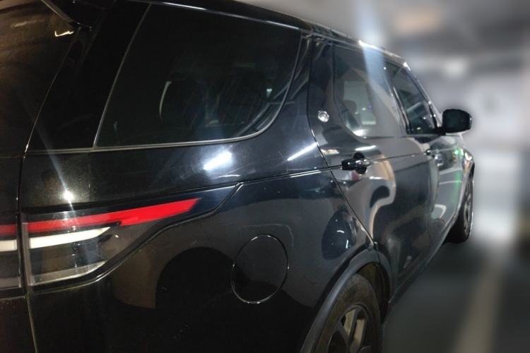 Used Land Rover Discovery 2019 3.0 SC V6 SE Rear Right 45 Deg