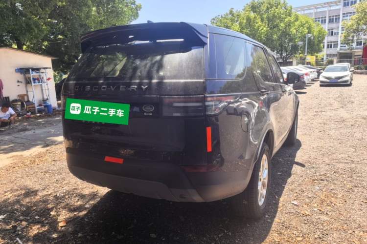 Used Land Rover Discovery 2019 3.0 SC V6 SE Rear Right 45 Deg