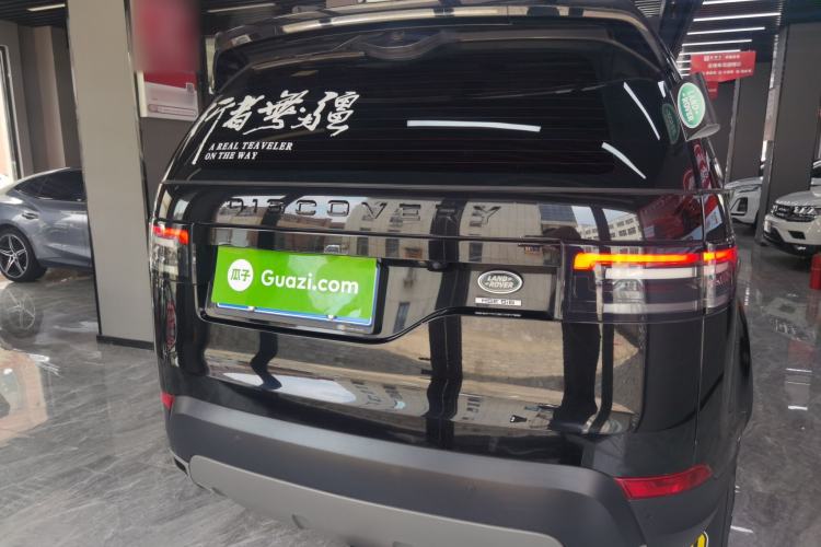 Used Land Rover Discovery 2019 2.0T SE Rear