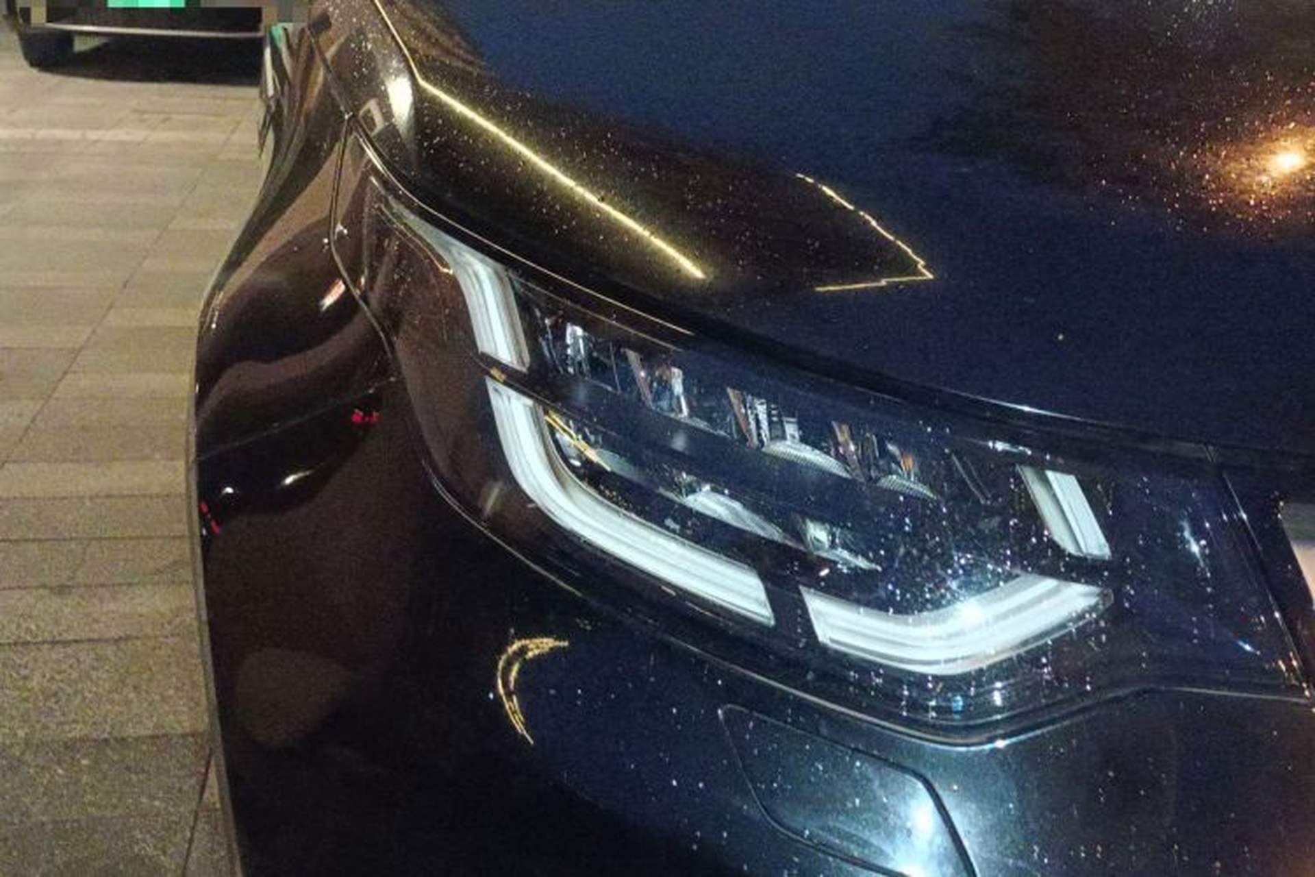 Used Land Rover Discovery 2019 2.0T HSE Right Front Headlight