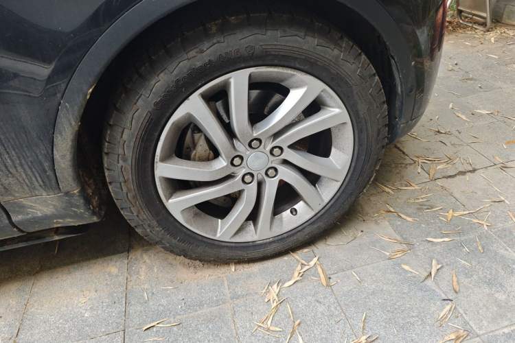 Used Land Rover Discovery 2019 3.0 SC V6 HSE Right Front Wheel Hub