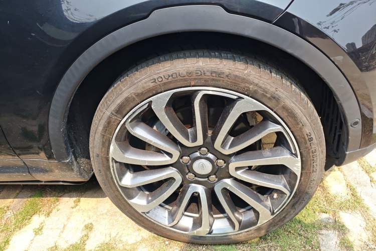 Used Land Rover Discovery 2019 3.0 SC V6 HSE Right Front Wheel Hub