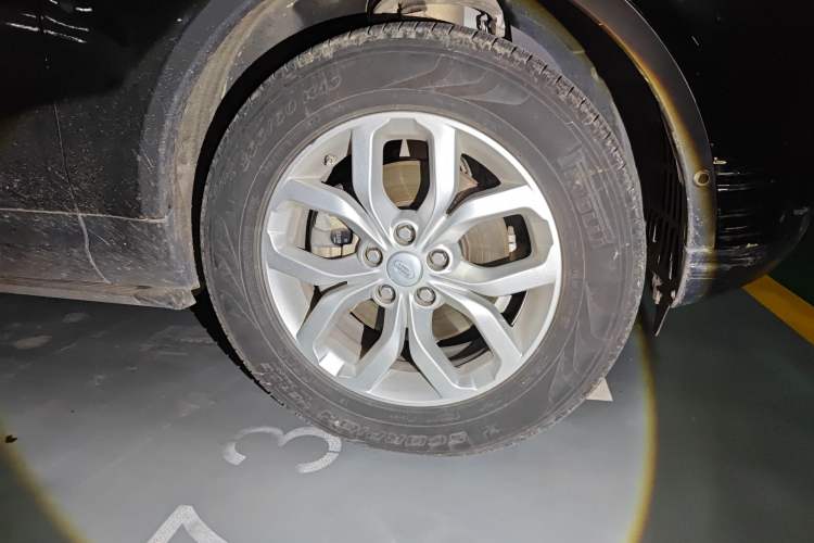 Used Land Rover Discovery 2019 2.0T SE Right Front Wheel Hub