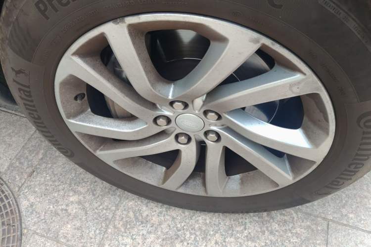 Used Land Rover Discovery 2019 3.0 SC V6 HSE Right Front Wheel Hub