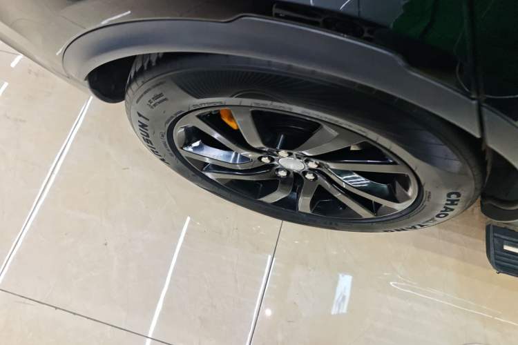 Used Land Rover Discovery 2019 3.0 SC V6 HSE Right Rear Wheel Hub