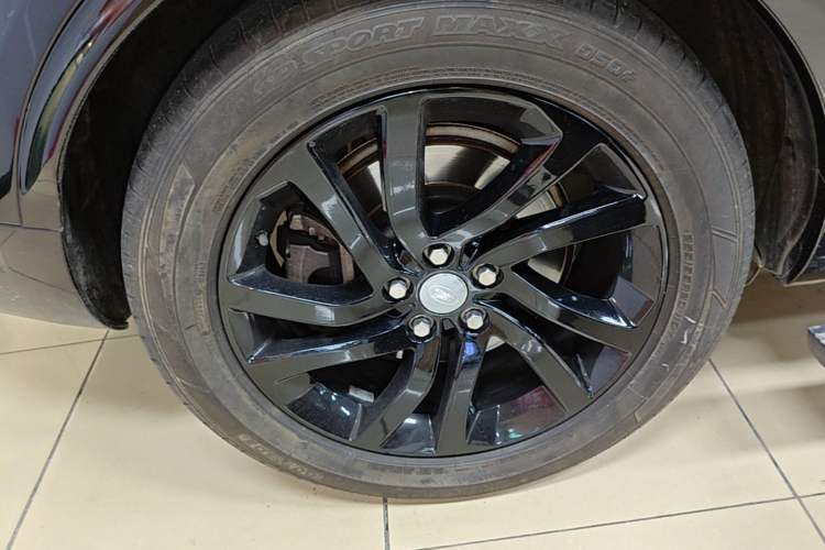 Used Land Rover Discovery 2019 3.0 SC V6 HSE Right Rear Wheel Hub