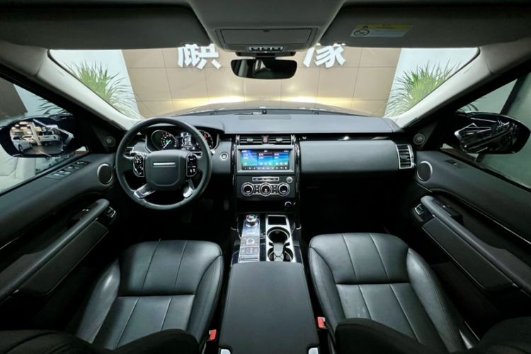 Used Land Rover Discovery 2019 3.0 SC V6 SE Roof