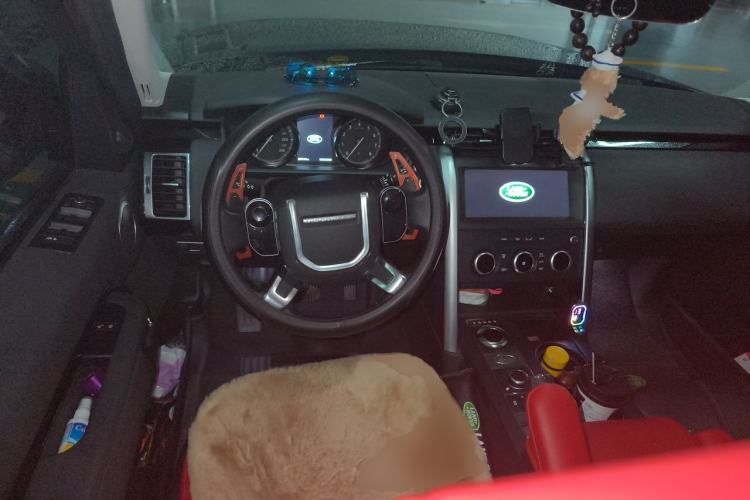 Used Land Rover Discovery 2019 3.0 SC V6 SE Steering Wheel