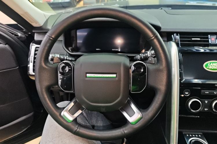 Used Land Rover Discovery 2019 3.0 SC V6 HSE Steering Wheel
