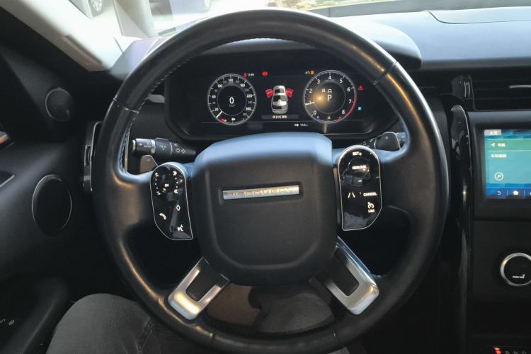 Used Land Rover Discovery 2019 3.0 SC V6 SE Steering Wheel