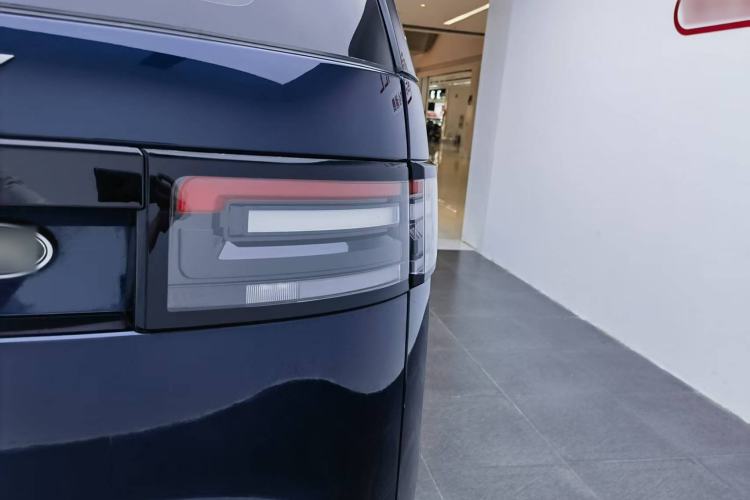 Used Land Rover Discovery 2019 3.0 SC V6 SE Exterior 3