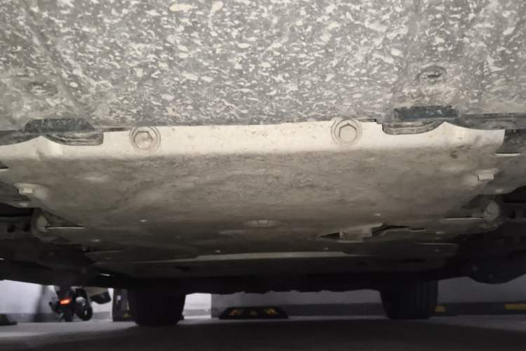 Used Land Rover Discovery 2019 3.0 SC V6 SE Chassis Front