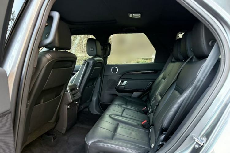 Used Land Rover Discovery 2019 2.0T SE Exterior 5