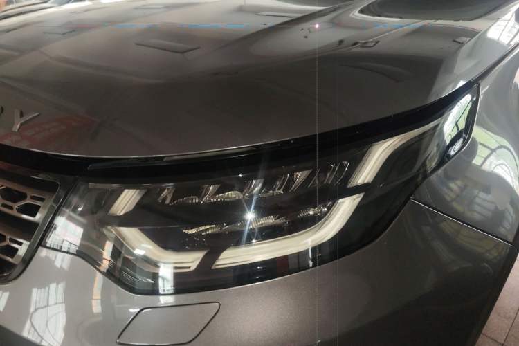 Used Land Rover Discovery 2019 2.0T SE Left Front Headlight