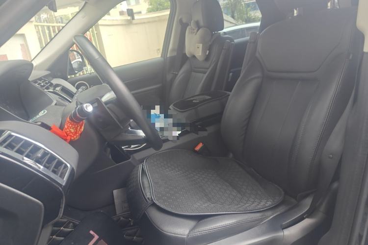 Used Land Rover Discovery 2019 3.0 SC V6 SE Left Front Seat