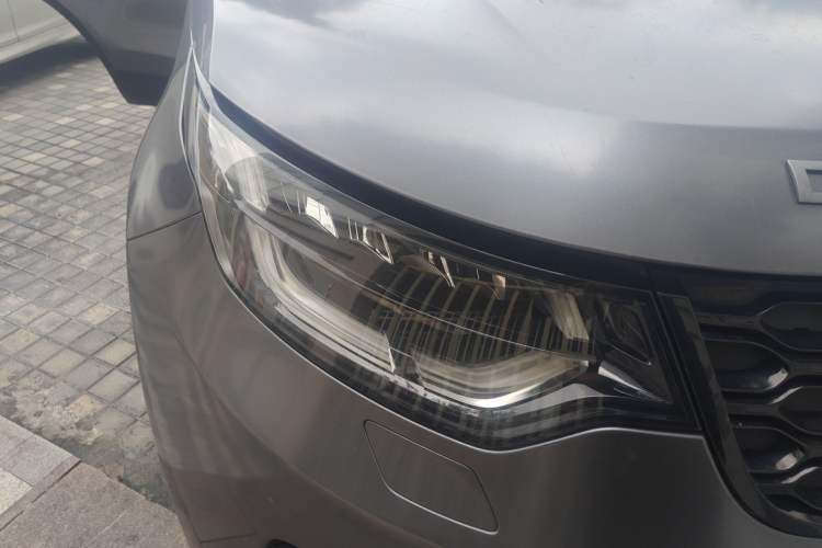 Used Land Rover Discovery 2019 3.0 SC V6 SE Right Front Headlight
