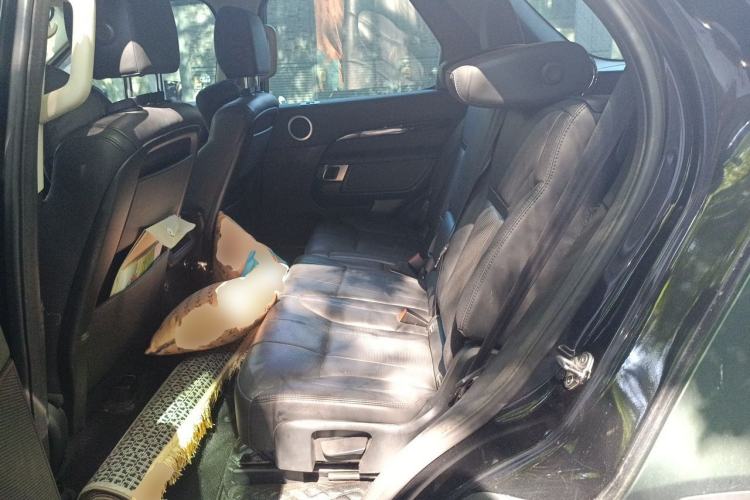 Used Land Rover Discovery 2019 3.0 SC V6 SE Left Rear Seat
