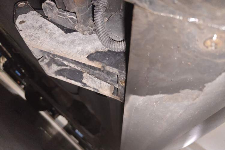 Used Land Rover Discovery 2019 2.0T SE Chassis Rear Right