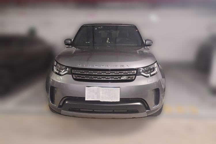Used Land Rover Discovery 2019 2.0T SE Front