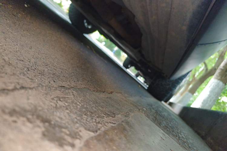 Used Land Rover Discovery 2019 2.0T SE Chassis Rear Right
