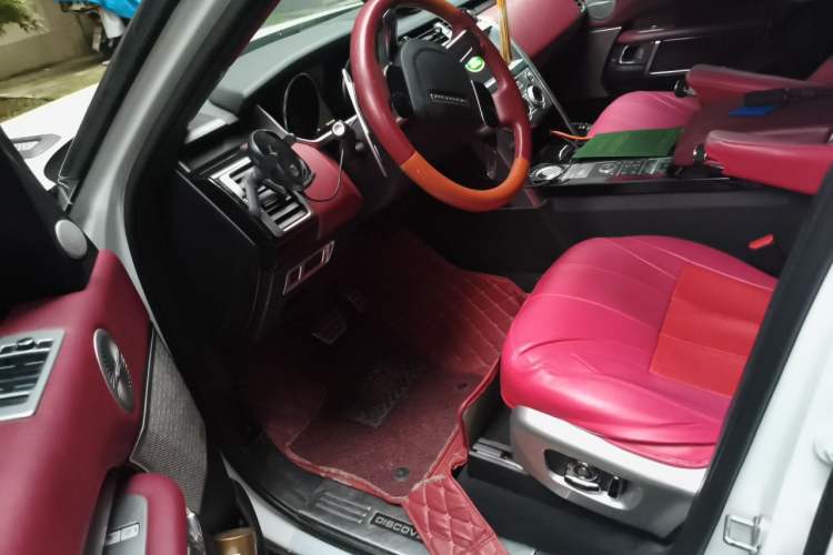 Used Land Rover Discovery 2019 3.0 SC V6 SE Driver Seat