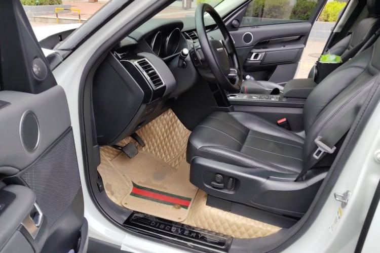Used Land Rover Discovery 2019 3.0 SC V6 SE Driver Seat