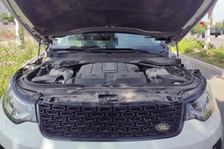 Used Land Rover Discovery 2019 3.0 SC V6 SE Engine Bay