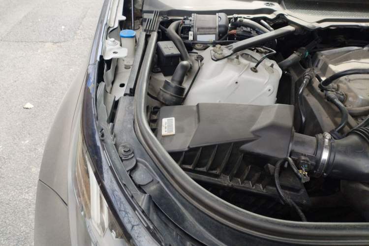 Used Land Rover Discovery 2019 3.0 SC V6 HSE Engine Bay Right