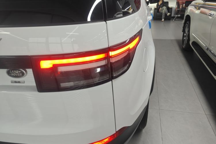 Used Land Rover Discovery 2019 3.0 SC V6 SE Exterior 1