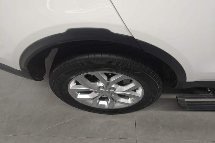 Used Land Rover Discovery 2019 3.0 SC V6 SE Exterior 3