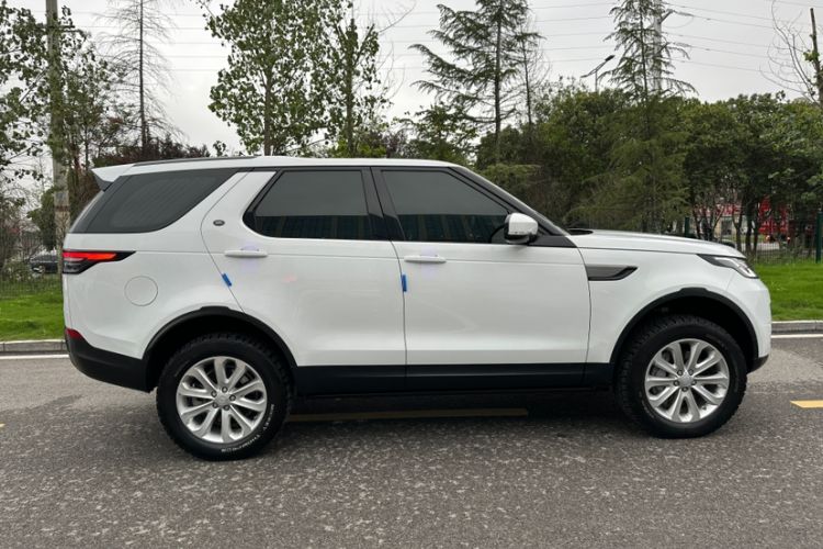 Used Land Rover Discovery 2019 3.0 SC V6 SE Exterior 3