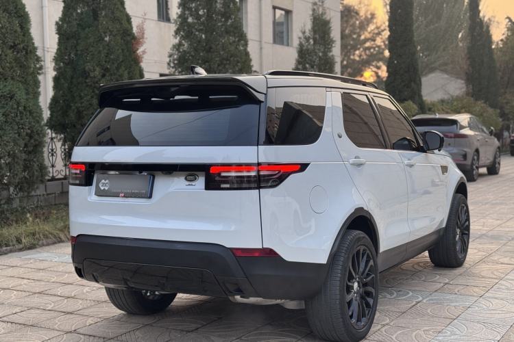 Used Land Rover Discovery 2019 3.0 SC V6 SE Exterior 5