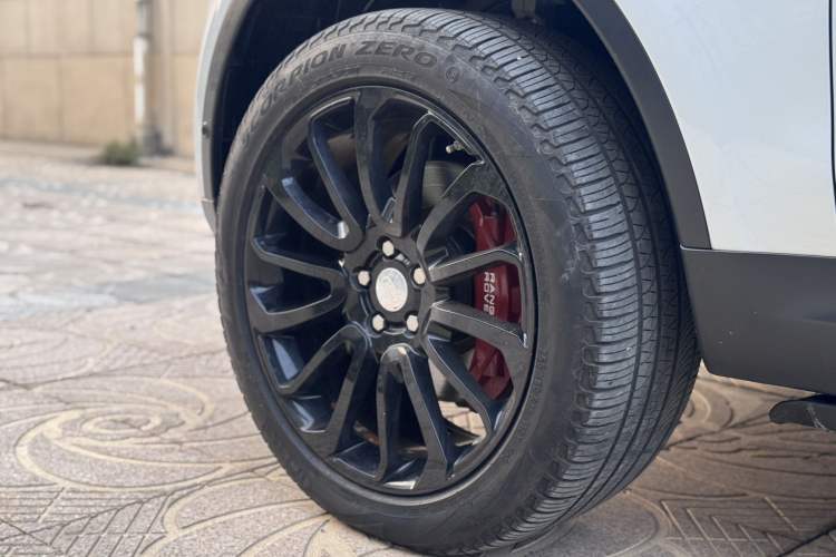 Used Land Rover Discovery 2019 3.0 SC V6 SE Exterior 6