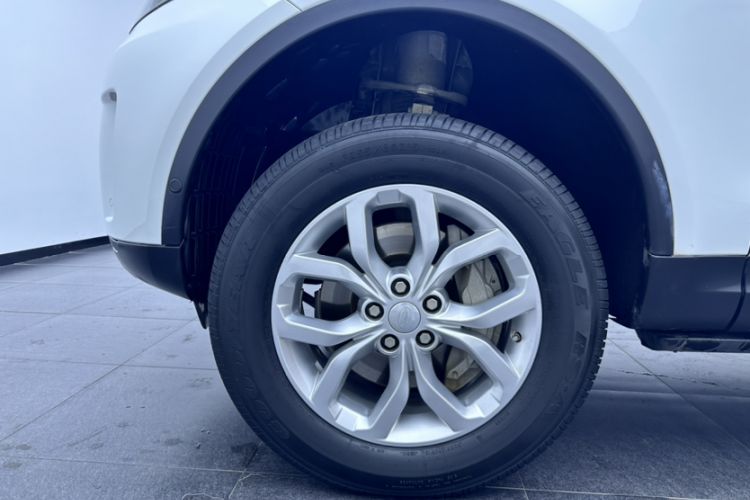 Used Land Rover Discovery 2019 3.0 SC V6 SE Exterior 6