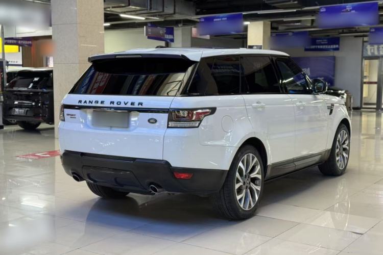 Used Land Rover Discovery 2019 3.0 SC V6 SE Exterior 8