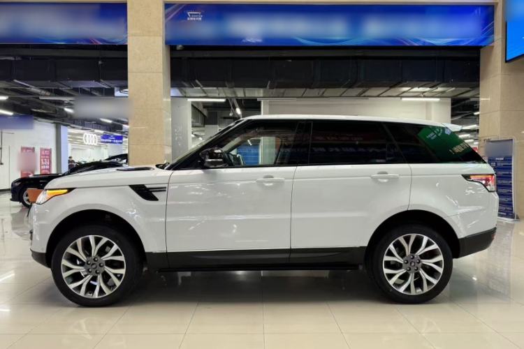 Used Land Rover Discovery 2019 3.0 SC V6 SE Exterior 9