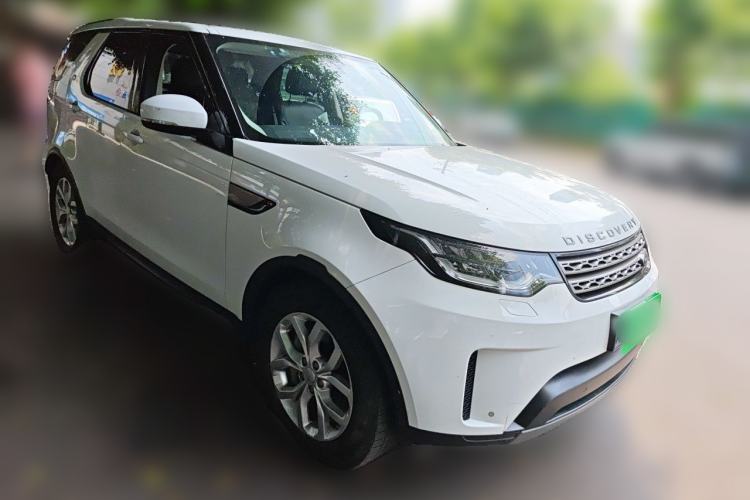 Used Land Rover Discovery 2019 3.0 SC V6 SE Front Right 45 Deg