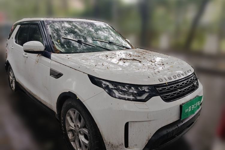 Used Land Rover Discovery 2019 3.0 SC V6 SE Front Right 45 Deg