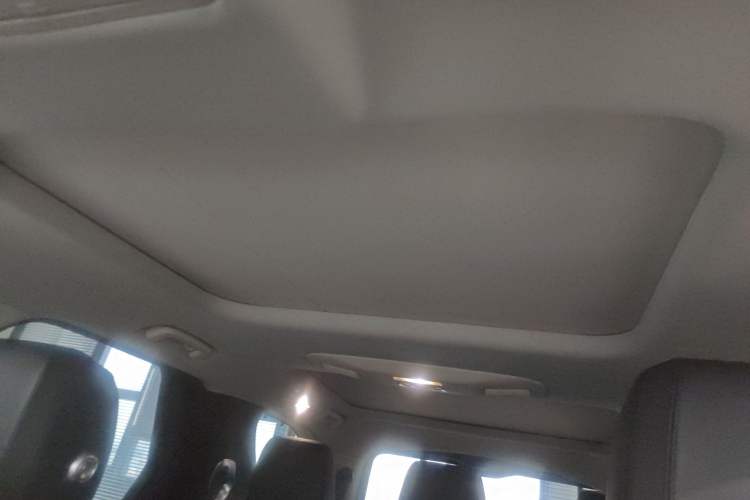 Used Land Rover Discovery 2019 3.0 SC V6 HSE Headliner