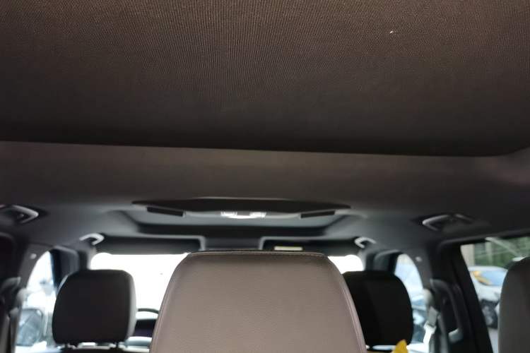 Used Land Rover Discovery 2019 3.0 SC V6 HSE Headliner