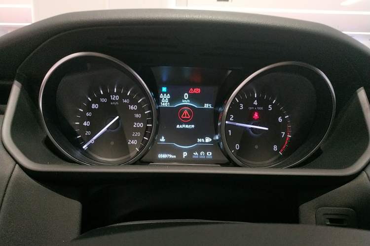 Used Land Rover Discovery 2019 3.0 SC V6 SE Instrument Cluster