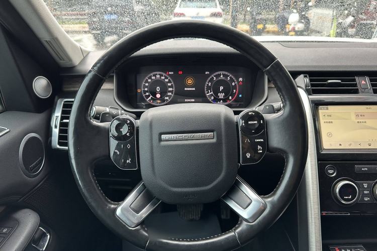 Used Land Rover Discovery 2019 3.0 SC V6 HSE Interior 2