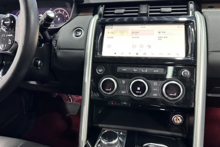 Used Land Rover Discovery 2019 3.0 SC V6 HSE Interior 2