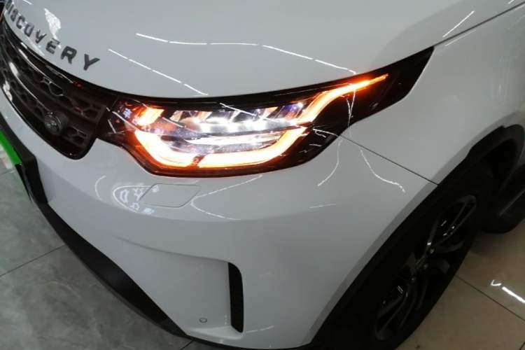 Used Land Rover Discovery 2019 3.0 SC V6 SE Left Front Headlight