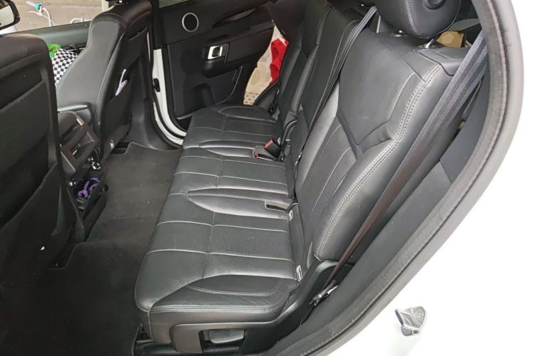 Used Land Rover Discovery 2019 3.0 SC V6 SE Left Rear Seat