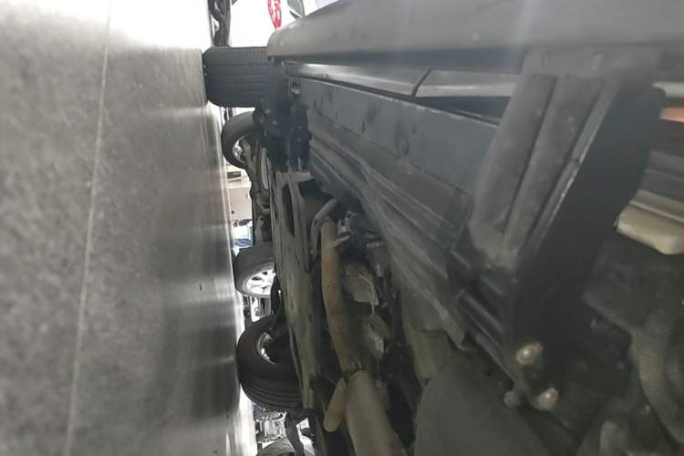 Used Land Rover Discovery 2019 3.0 SC V6 SE Left Side Sill