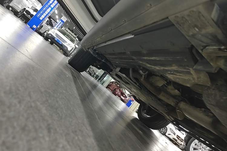 Used Land Rover Discovery 2019 3.0 SC V6 HSE Left Side Sill