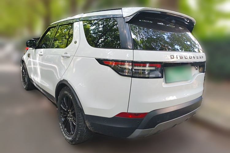 Used Land Rover Discovery 2019 2.0T SE Rear Left 45 Deg