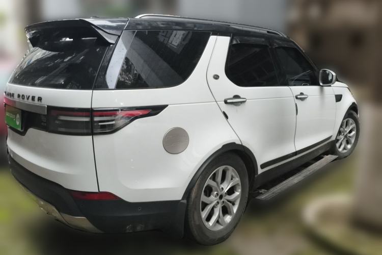 Used Land Rover Discovery 2019 3.0 SC V6 SE Rear Right 45 Deg