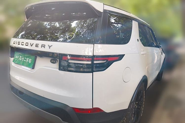Used Land Rover Discovery 2019 2.0T SE Rear Right 45 Deg